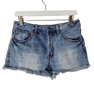 Free People Denim Jean Shorts Sz 27 Frayed Hem Lightly Distressed Button Fly